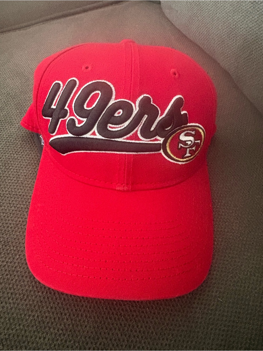 Red San Francisco 49ers baseball cap